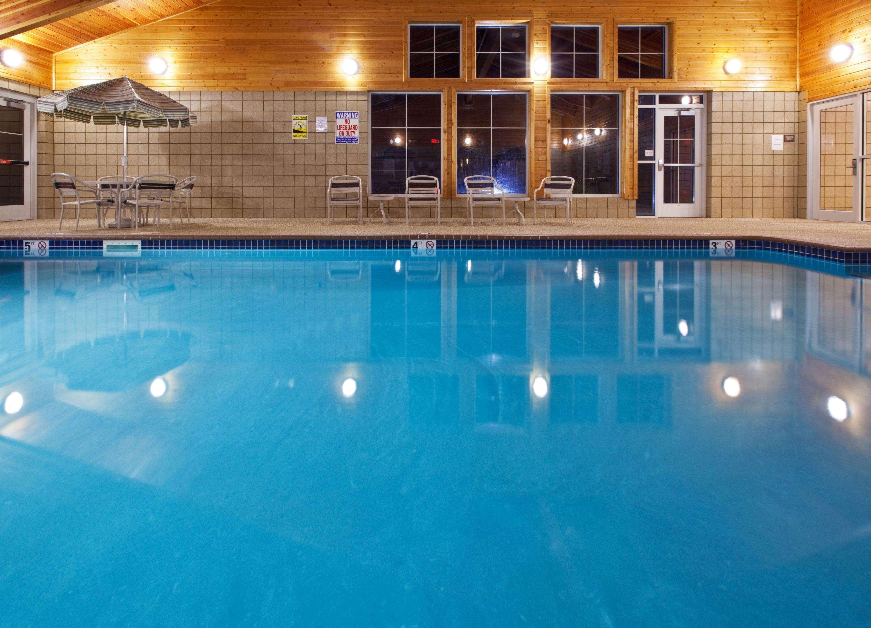 Americinn By Wyndham Anamosa Exterior photo
